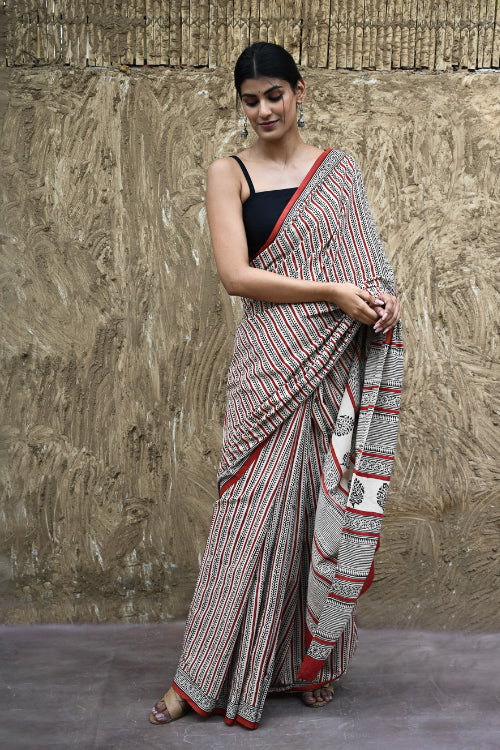 The ICH Bagru Statements : Hand Block Printed Cotton Saree - Belrekha