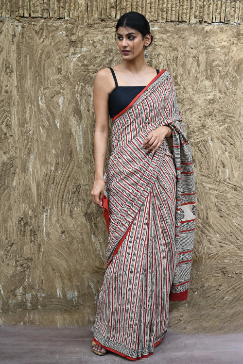 The ICH Bagru Statements : Hand Block Printed Cotton Saree - Belrekha