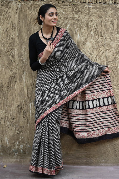 The ICH Bagru Statements : Hand Block Printed Cotton Saree - Butidar