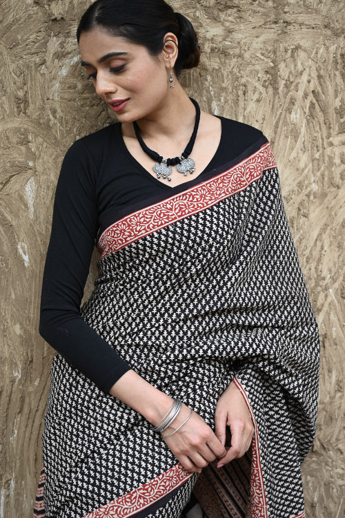 The ICH Bagru Statements : Hand Block Printed Cotton Saree - Butidar