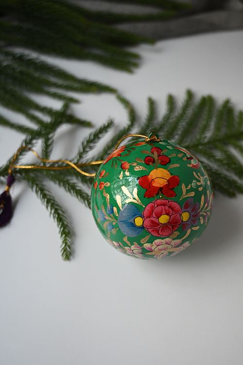 Kashmiri Art Xmas Decorations - Mauve & Green Flora (Set Of 10)