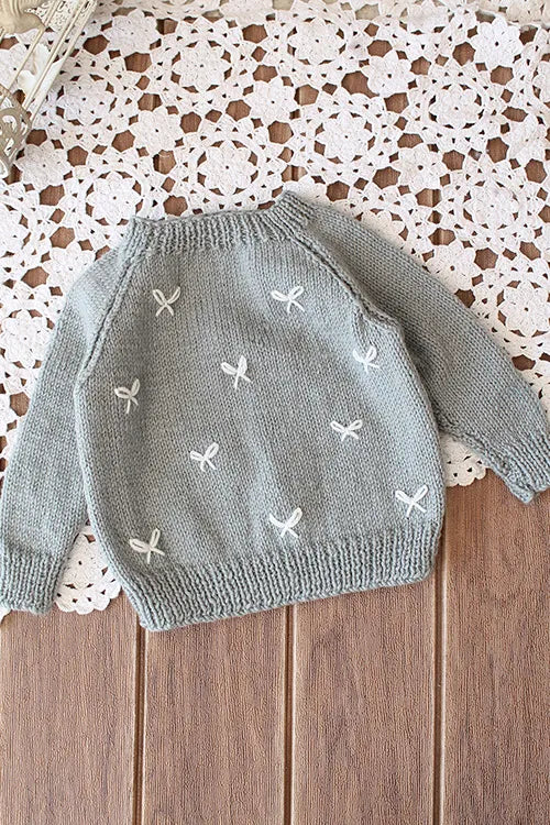 Ajoobaa Handknitted "Bow" Merino Sweater - Grey