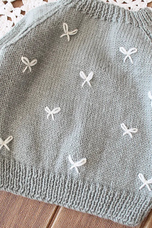 Ajoobaa Handknitted "Bow" Merino Sweater - Grey