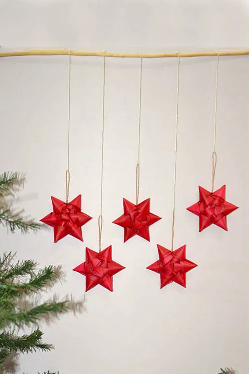 Dharini Palm Leaf Christmas Star Ornaments Red (Set of 5)