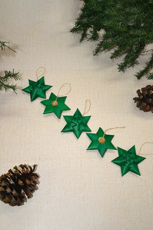 Dharini Palm Leaf Christmas Star Ornaments Green (Set of 5)