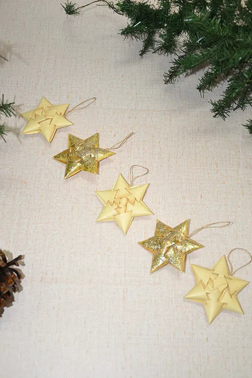 Dharini Palm Leaf Christmas Star Ornaments Ivory (Set of 5)