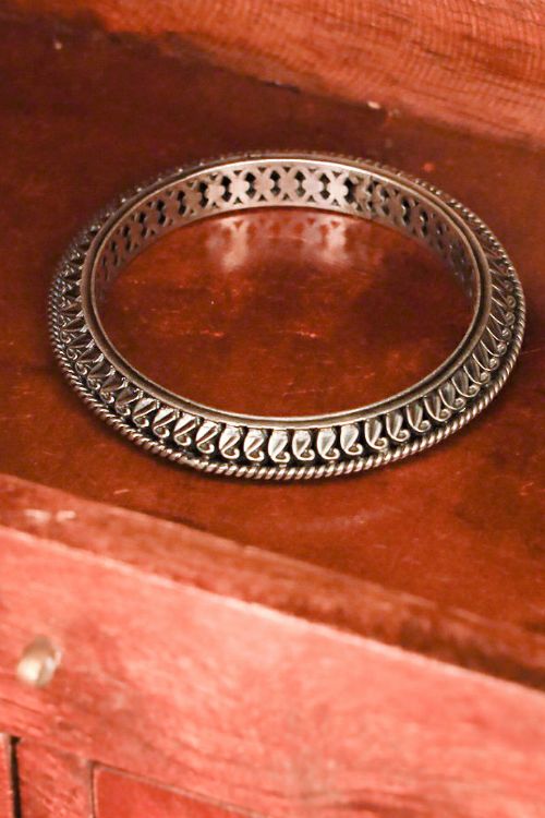 India Craft House Exclusive Pure Silver Traditional Maharashtrian Kangans - Koyari Tode