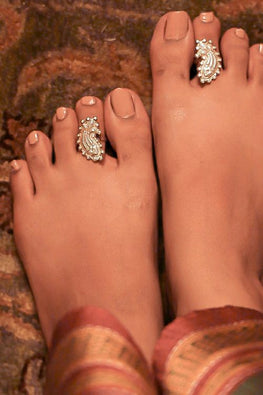 India Craft House Pure Silver  Traditional Maharashtrian Masoli Toe Rings - (Set Of 2)