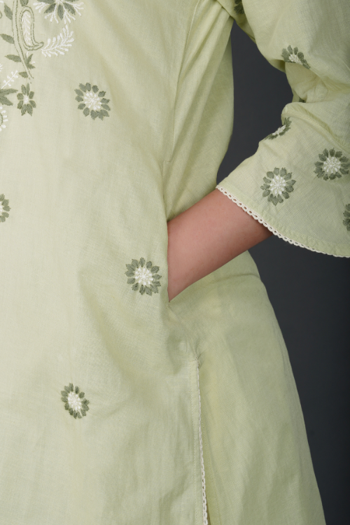 Phae Ridhi  Cotton Linen Kurta With Hand Chikankari