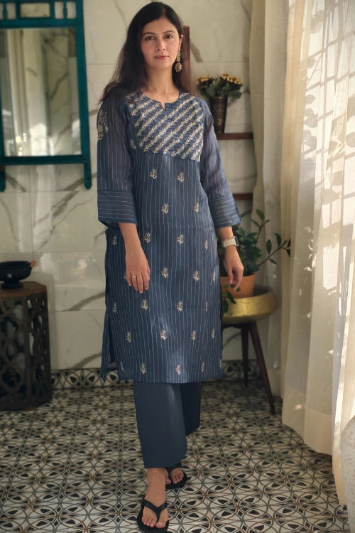 Phae Ananay Co-Ord Set In Sapphire Blue