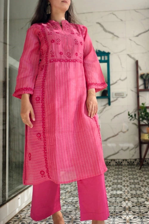 Phae Aaravi Co-Ord Set In Ruby Pink