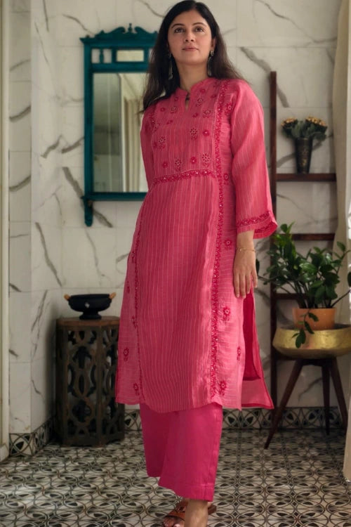 Phae Aaravi Co-Ord Set In Ruby Pink