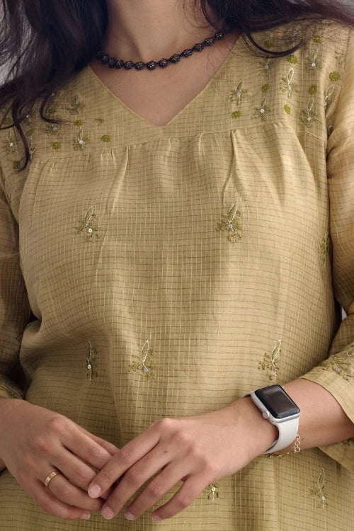 Phae Ira Co-Ord Set In Green Gold