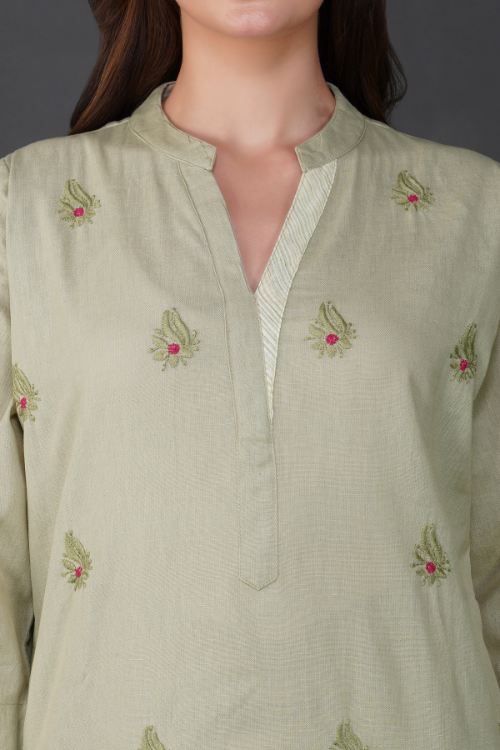 Phae Ahana Cotton Linen Kurta With Hand Chikankari