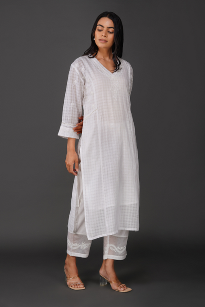 Phae Amina Cotton Self Check Kurta With Hand Chikankari