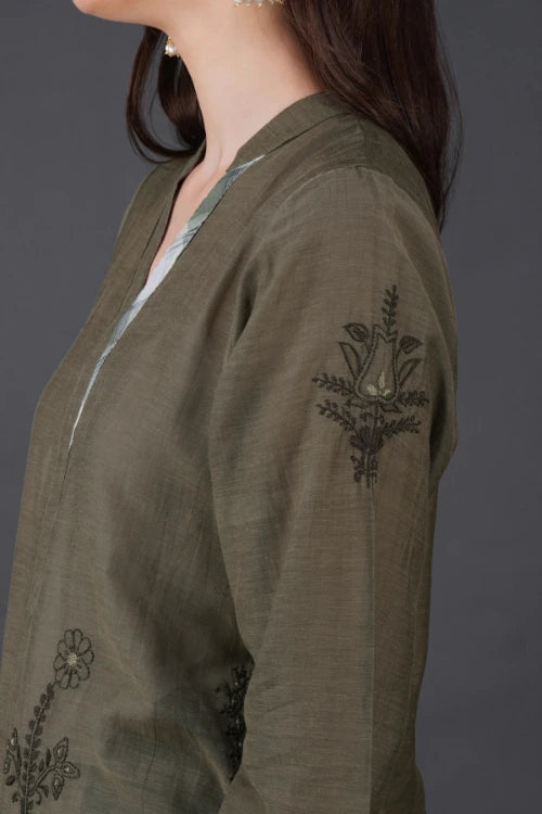 Phae Cyra Kurta In Olive Green