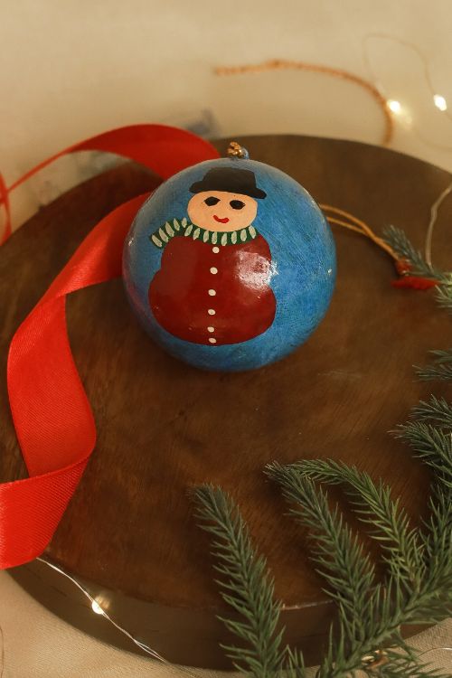 TICH  Kashmiri Art Xmas Decorations - Set Of 4 (2 Baubles & 2 Stars)