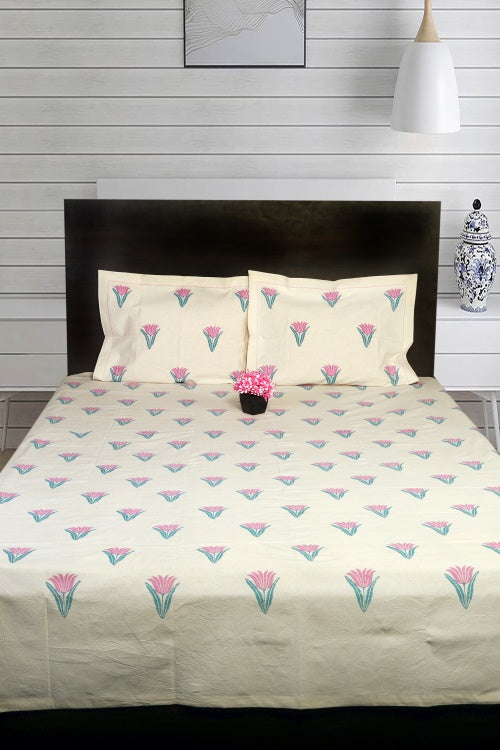 Bedspread: Rustic Route'S Hand-Printed Cotton Beauty Pink