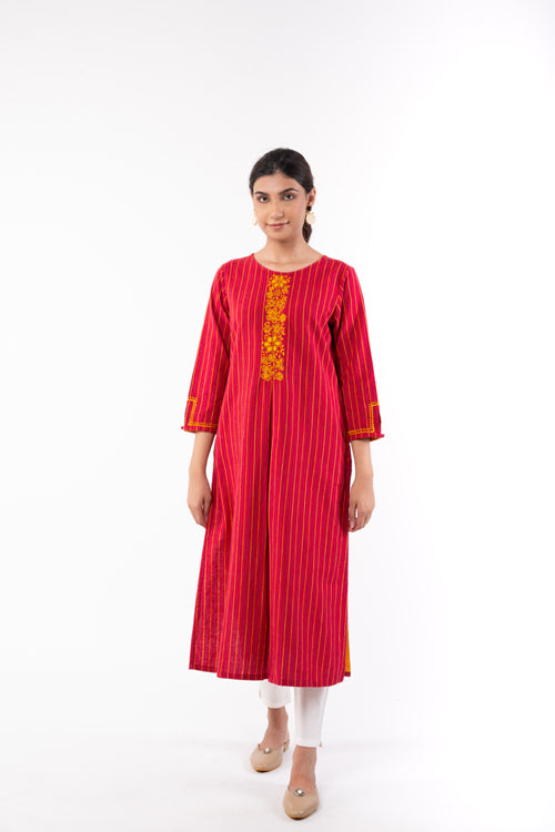 Rangsutra Pardis Red Chikankari Round Neck Kurta