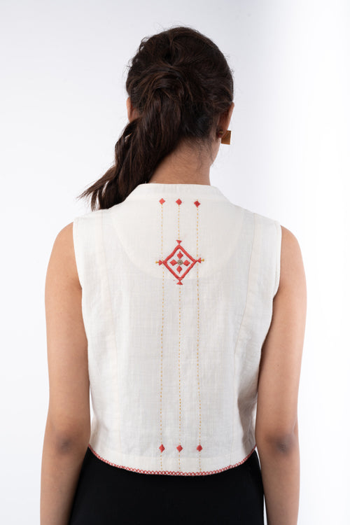 Rangsutra Shifrah Soof Embroidered Off-White Sleeveless Blouse