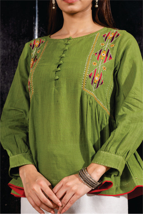 Paheli Green Side-Gather Cotton Top With Pakka Hand Embroidery