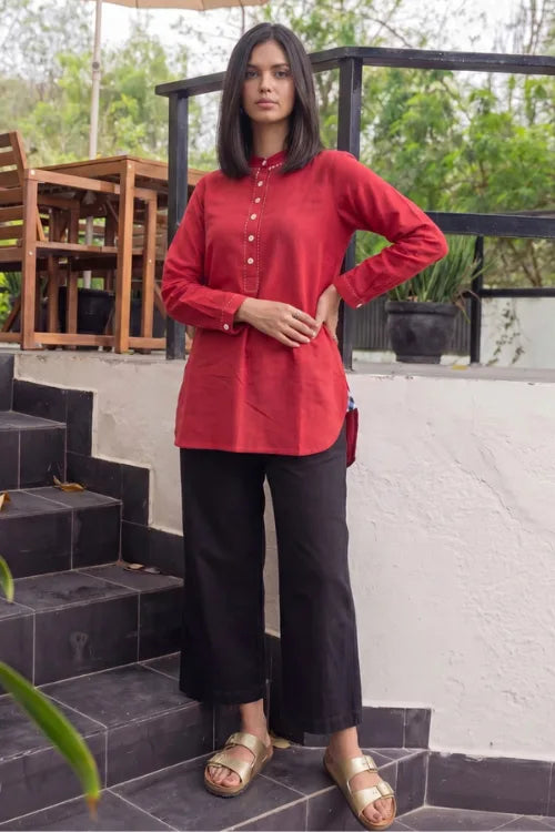 Rangsutra Dhwani Red Mandarin Collar Handloom Cotton Top