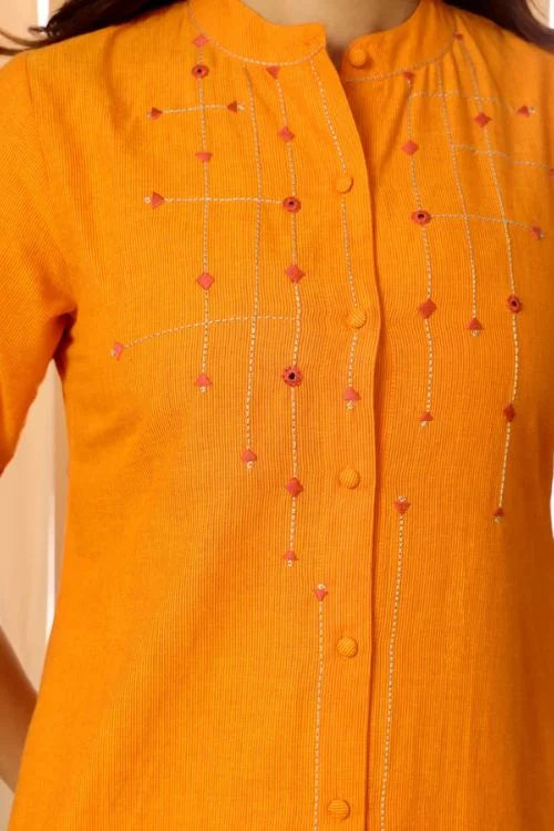 Rangsutra Aashvi Yellow Collar Mangalgiri Cotton Kurta With Soof Hand Embroidery