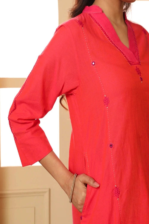 Rangsutra Aashvi Coral V-Neck Mangalgiri Cotton Kurta With Desert Hand Embroidery