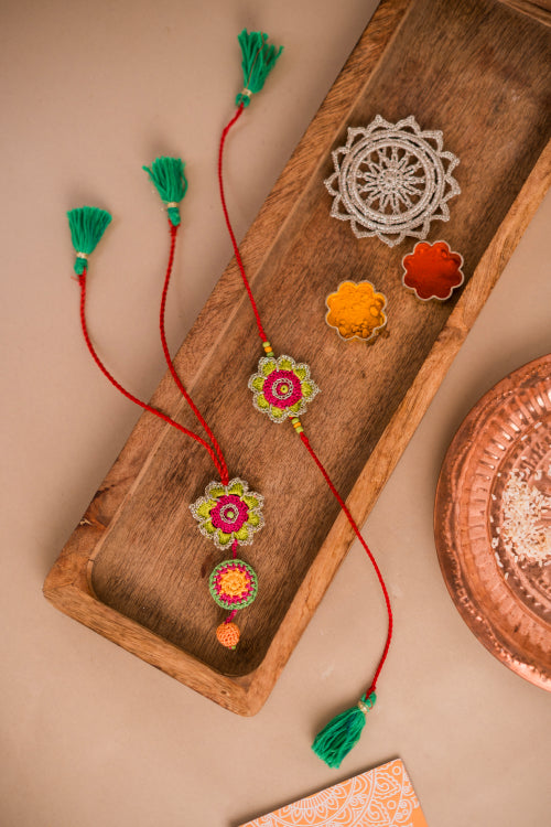 Samoolam Moonsoon Green Rakhi & Lumba (Set Of 2)