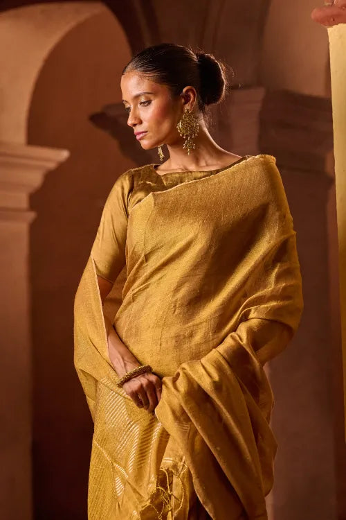 The ICH Bengal Elegance. Handwoven Tissue & Linen Saree - Ochre Gold