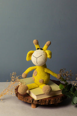 Samoolam Handmade Happy Giraffe Cuddle Toy