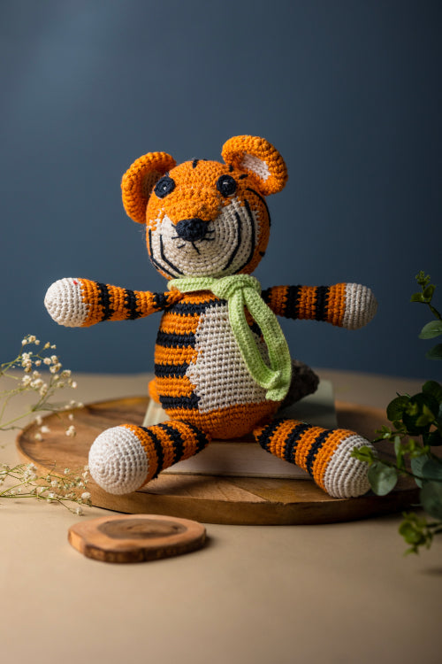 Samoolam Handmade Curious Tiger Cuddle Toy