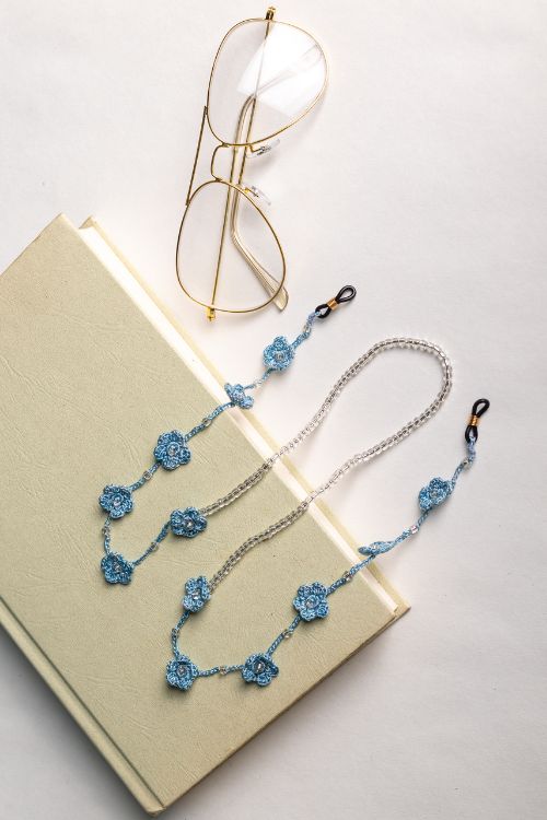 Samoolam Handmade Crochet Floral Trail Spec Chain-Blue