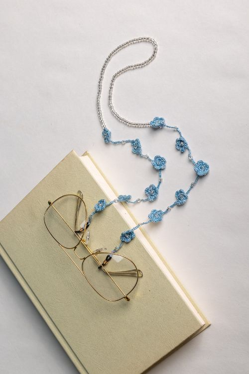 Samoolam Handmade Crochet Floral Trail Spec Chain-Blue