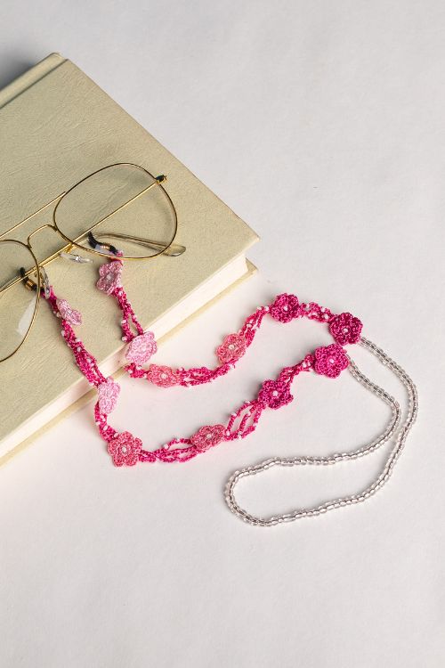 Samoolam Handmade Crochet Wild Roses Spec Chain-Pink
