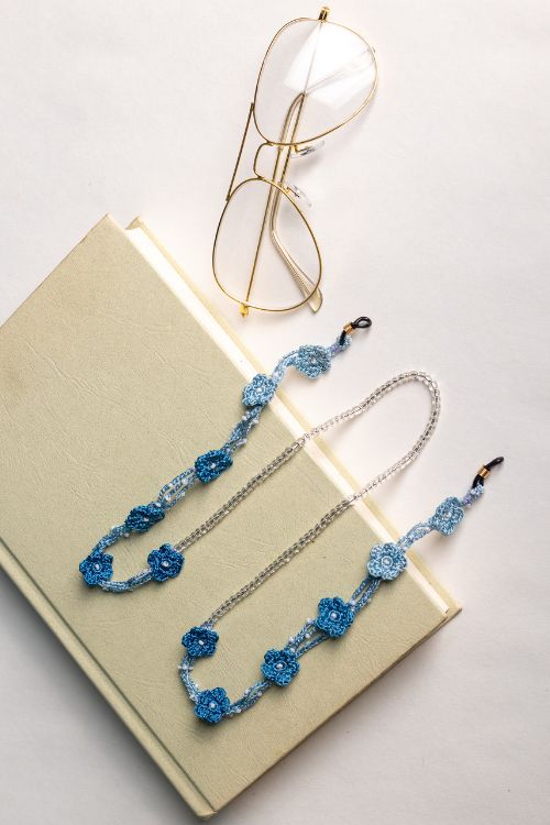 Samoolam Handmade Crochet Wild Roses Spec Chain-Blue