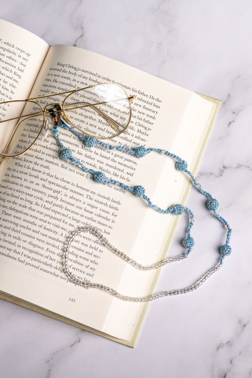 Samoolam Handmade Crochet Beaded  Spec Chain-Blue