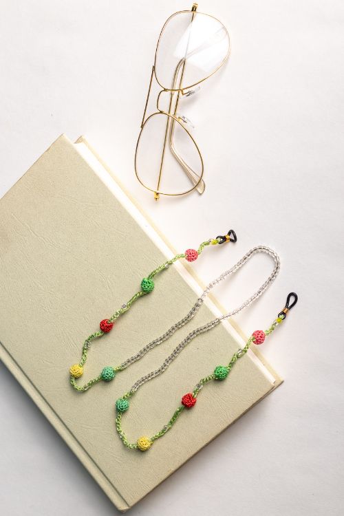 Samoolam Handmade Crochet Beaded  Spec Chain-Multicolour