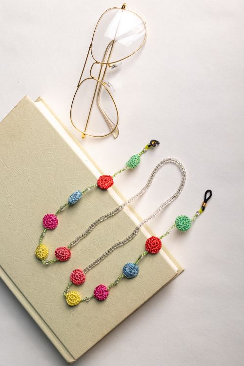 Samoolam Handmade Crochet Coins Spec Chain-Multicolour