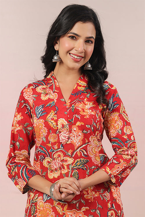 Shuddhi  Red And Green Semi Aline