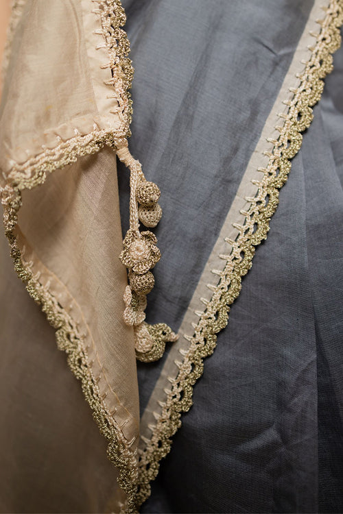 Samoolam Grey & Champagne Lavanya handwoven sarees