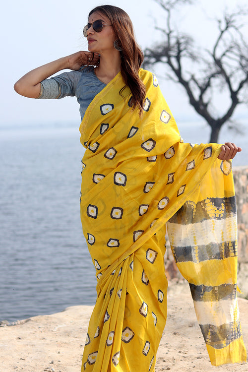 Sooti Syahi "Golden Aura" Bandhni Chanderi Saree
