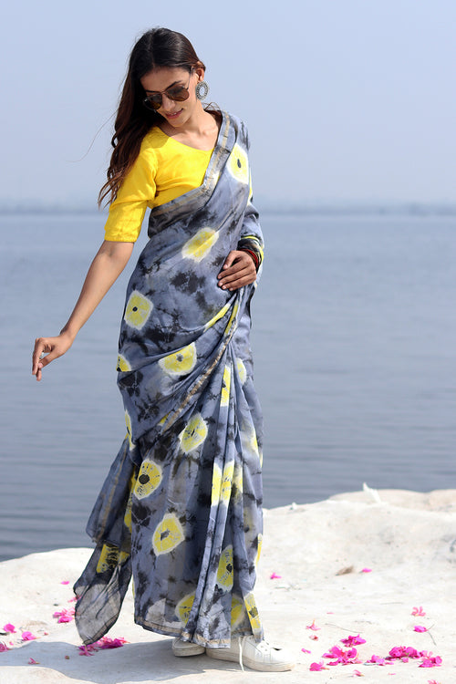 Sooti Syahi "Gray Martini" Bandhni Chanderi Saree