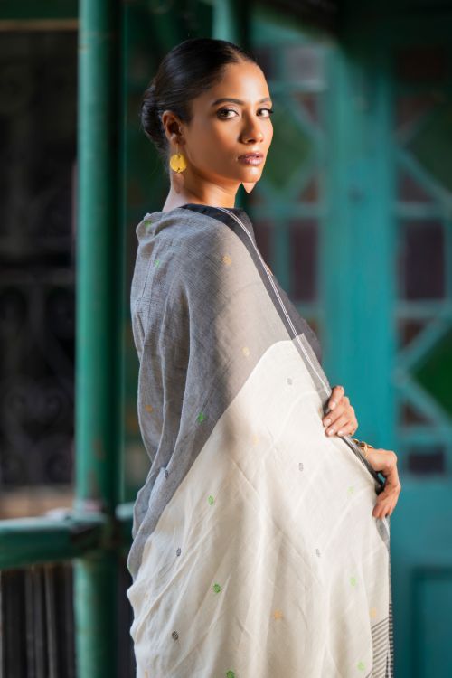 TICH Soft & Light. Handwoven Bengal Cotton Saree - Grey Elegance
