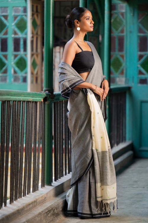 TICH Soft & Light. Handwoven Bengal Cotton Saree - Grey Elegance