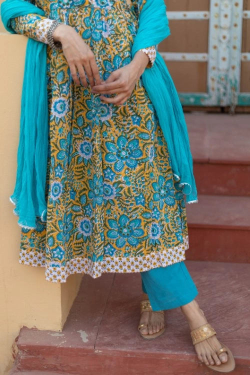 Sootisyahi -“Azure Elegance” Hand Block Printed Cotton Suit Set