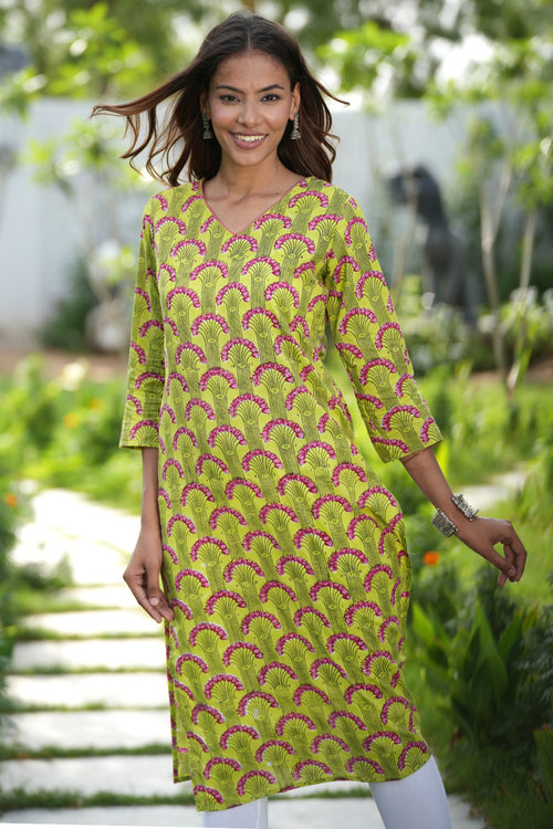Sooti Syahi Lush Crimson Handblock Printed Cotton Kurti