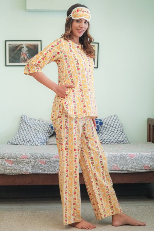 Sootisyahi 'Daisy Bliss'  Handblock Printed Pure Cotton Night Suit