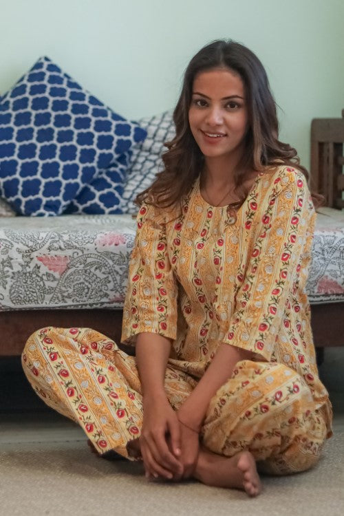Sootisyahi 'Daisy Bliss'  Handblock Printed Pure Cotton Night Suit