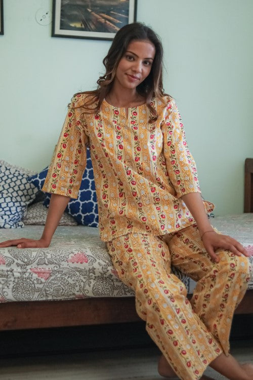 Sootisyahi 'Daisy Bliss'  Handblock Printed Pure Cotton Night Suit